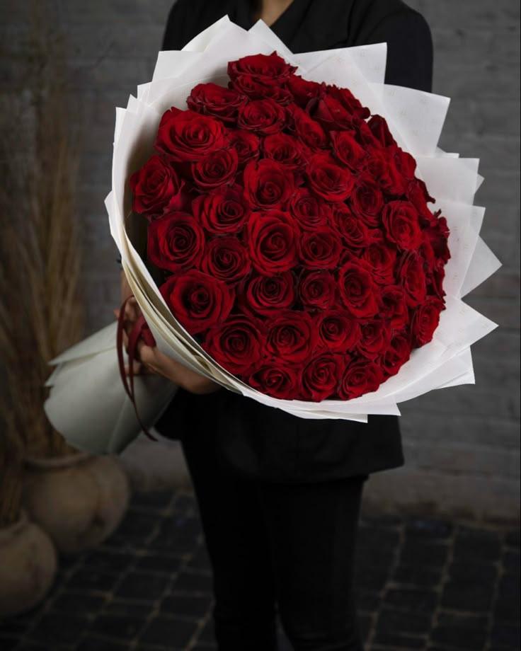 Eternal Elegance White Rose Ensemble